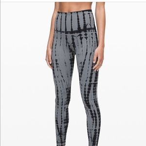 Wunder Under High Rise Tight size 8 NWT